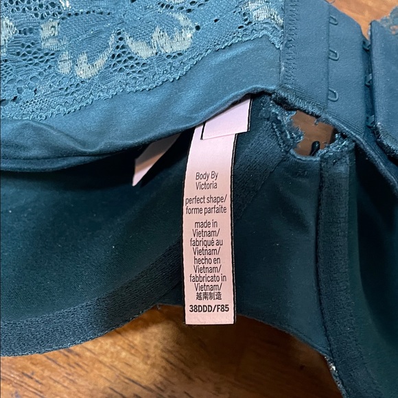 Victoria's Secret Teal Lace Bra - Picture 2 of 4
